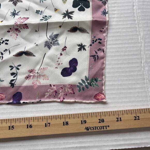 100% Silk Scarf 4 Leaf Clover Dragon Fly Floral Rose Pink 20' X 20" Neck Small - Picture 4 of 6